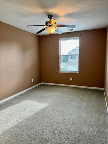 16010 Limestone Lake Drive, Tomball, TX 77377