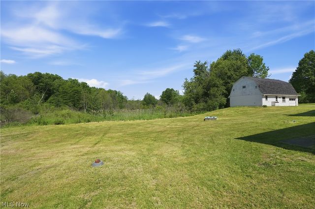 8733 State Route 44, Ravenna, OH 44266