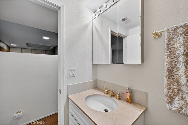 317 S Vista Del Canon, Anaheim, CA 92807