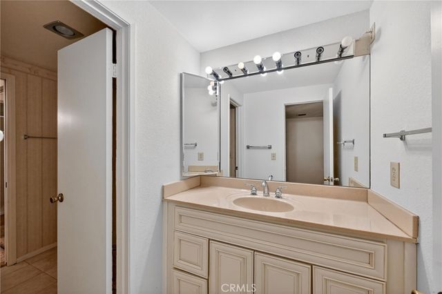 317 S Vista Del Canon, Anaheim, CA 92807