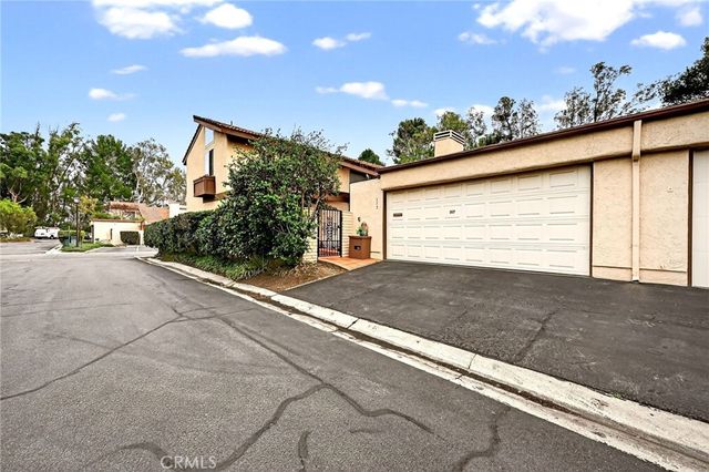 317 S Vista Del Canon, Anaheim, CA 92807