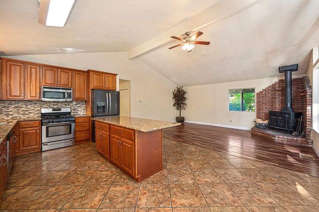 26270 Green Acres Rd, Colfax, CA 95713