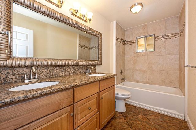 26270 Green Acres Rd, Colfax, CA 95713