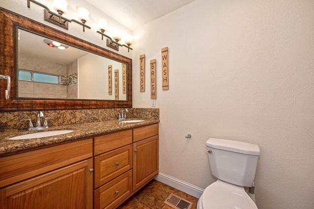 26270 Green Acres Rd, Colfax, CA 95713