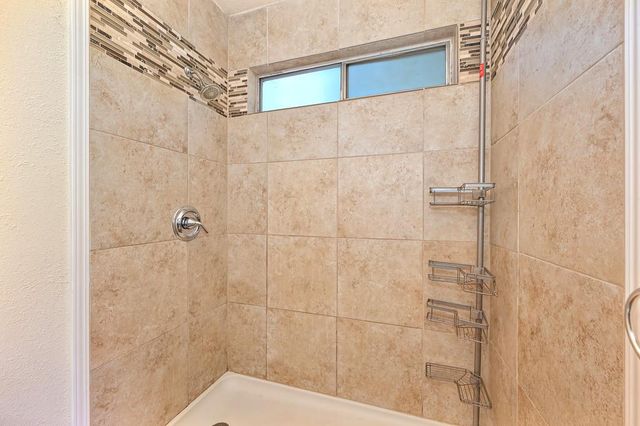 26270 Green Acres Rd, Colfax, CA 95713