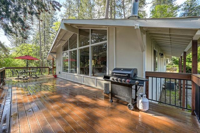 26270 Green Acres Rd, Colfax, CA 95713