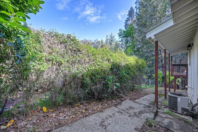 26270 Green Acres Rd, Colfax, CA 95713