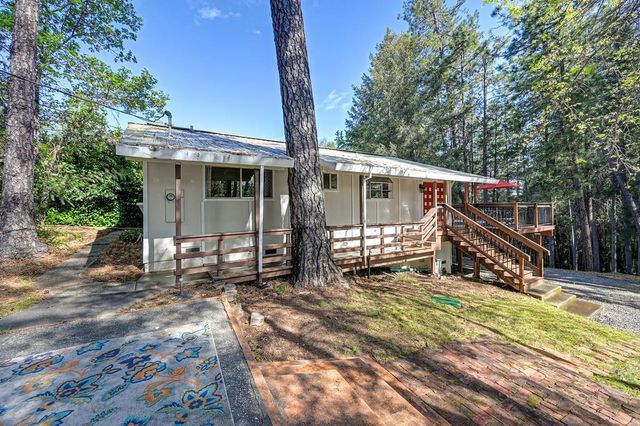26270 Green Acres Rd, Colfax, CA 95713