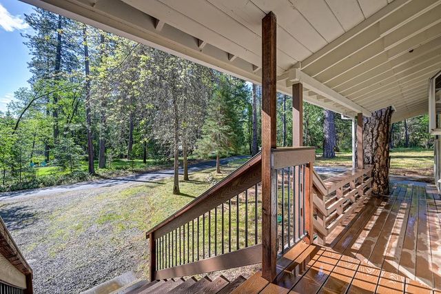 26270 Green Acres Rd, Colfax, CA 95713