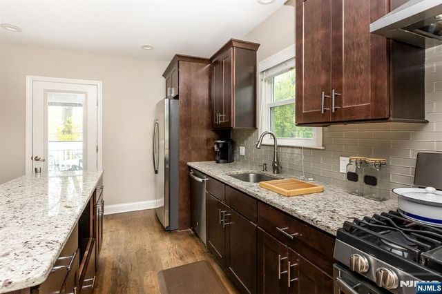 11 Central Avenue, Montclair, NJ 07042