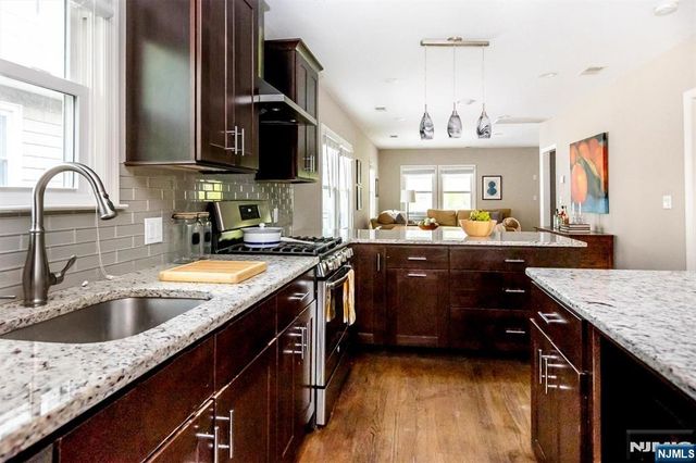 11 Central Avenue, Montclair, NJ 07042