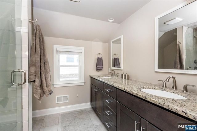 11 Central Avenue, Montclair, NJ 07042