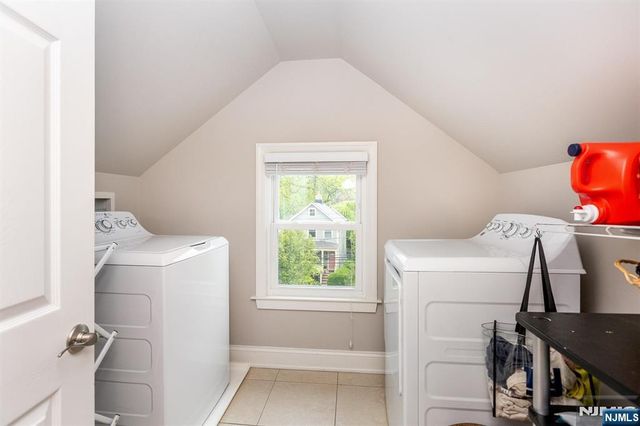 11 Central Avenue, Montclair, NJ 07042