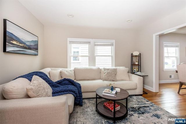 11 Central Avenue, Montclair, NJ 07042