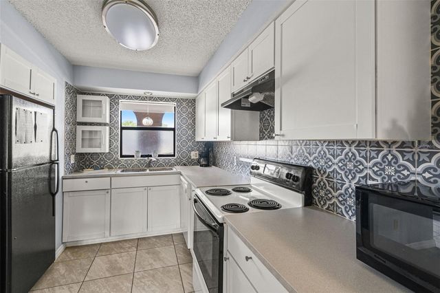 7400 SPRING HILL DRIVE 110, Spring Hill, FL 34606