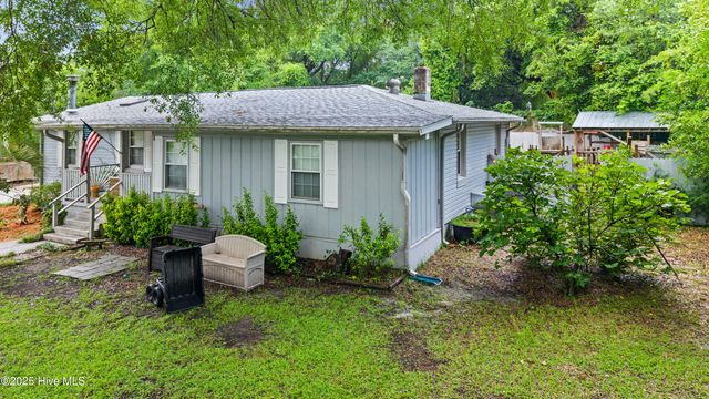 210 Rutledge Drive, Wilmington, NC 28412