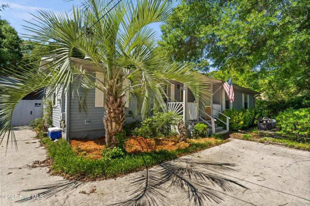 210 Rutledge Drive, Wilmington, NC 28412