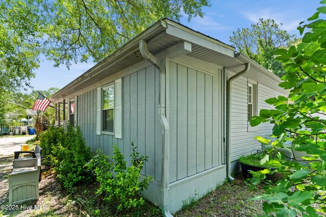 210 Rutledge Drive, Wilmington, NC 28412