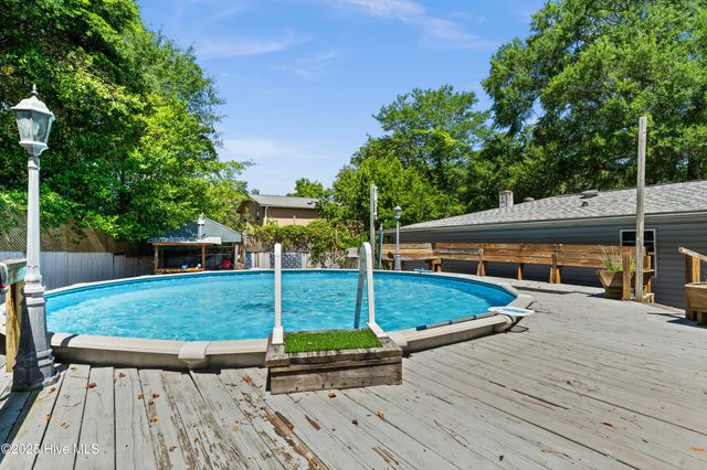 210 Rutledge Drive, Wilmington, NC 28412