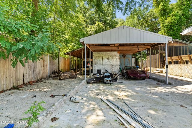 210 Rutledge Drive, Wilmington, NC 28412