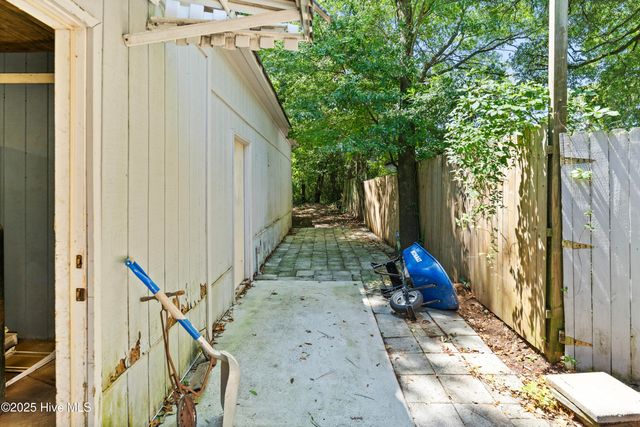 210 Rutledge Drive, Wilmington, NC 28412