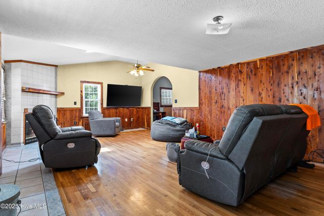 210 Rutledge Drive, Wilmington, NC 28412
