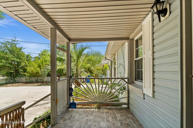 210 Rutledge Drive, Wilmington, NC 28412