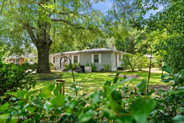 210 Rutledge Drive, Wilmington, NC 28412