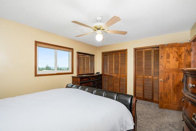 16630 E Foothills Dr, Spokane, WA 99217