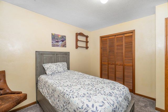 16630 E Foothills Dr, Spokane, WA 99217