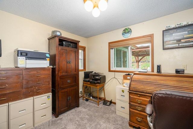 16630 E Foothills Dr, Spokane, WA 99217