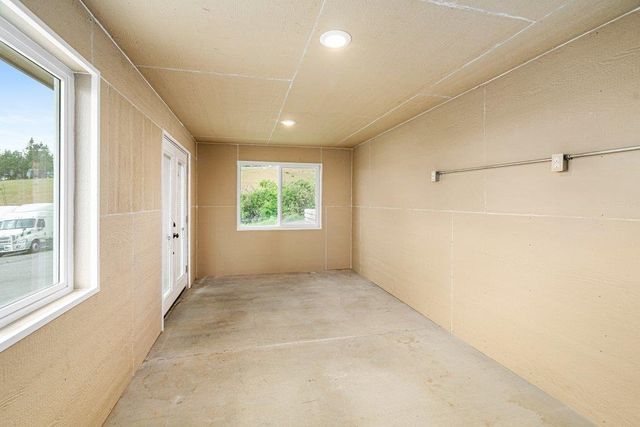 16630 E Foothills Dr, Spokane, WA 99217