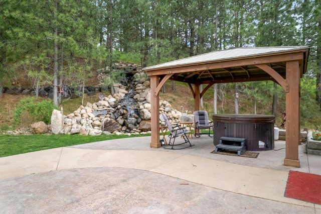 16630 E Foothills Dr, Spokane, WA 99217