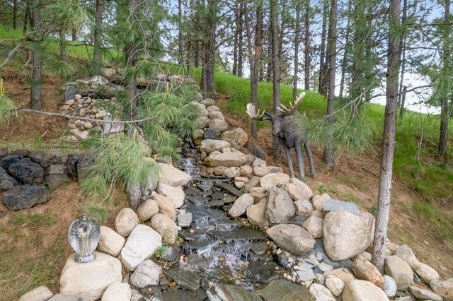 16630 E Foothills Dr, Spokane, WA 99217