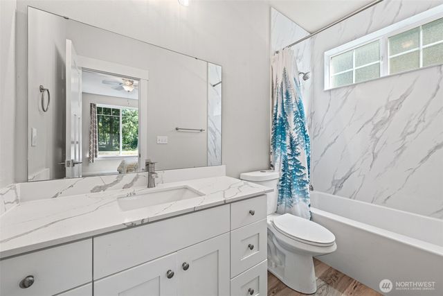 10912 118th Avenue Ct E, Anderson Island, WA 98303