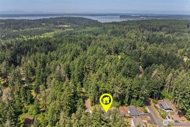 10912 118th Avenue Ct E, Anderson Island, WA 98303