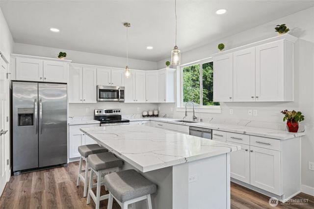 10912 118th Avenue Ct E, Anderson Island, WA 98303