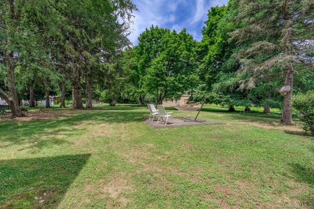 19 N Ohioville Road, New Paltz, NY 12561