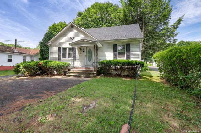 19 N Ohioville Road, New Paltz, NY 12561