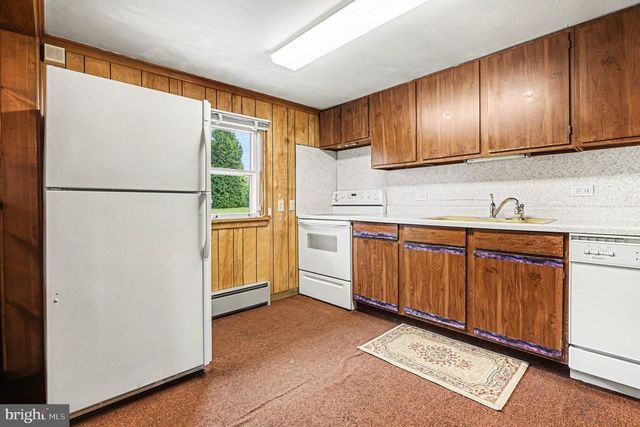 320 W MORELAND AVE, Hatboro, PA 19040