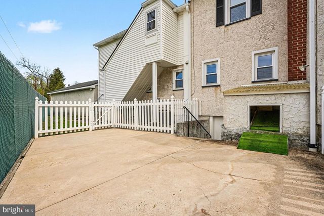 320 W MORELAND AVE, Hatboro, PA 19040