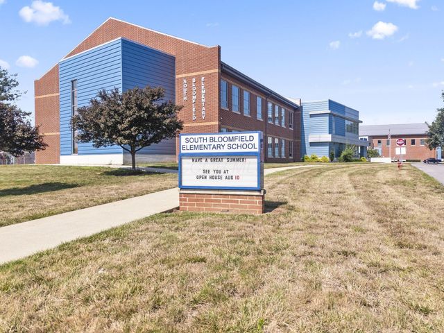5012 Roese Avenue, South Bloomfield, OH 43103