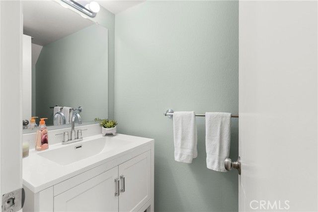 18853 Lister Lane, Huntington Beach, CA 92646