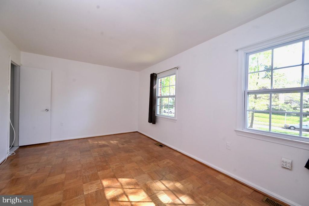 656 AZALEA DR #4-656, Rockville, MD 20850