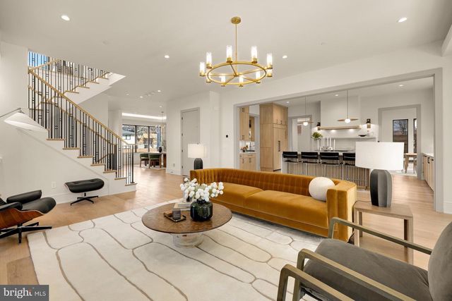 5828 TANGLEWOOD DR, Bethesda, MD 20817