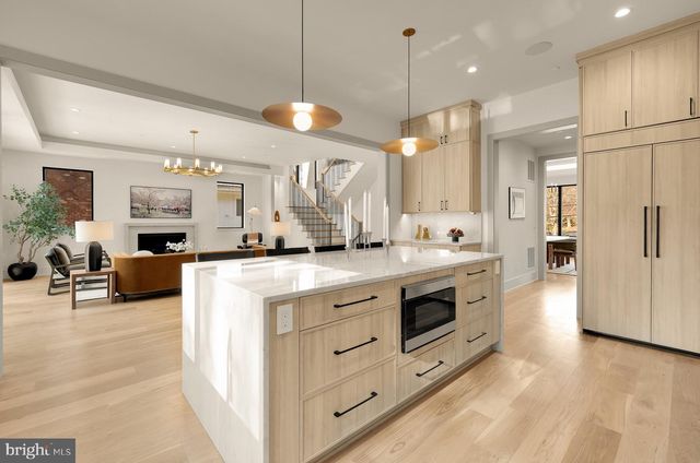 5828 TANGLEWOOD DR, Bethesda, MD 20817