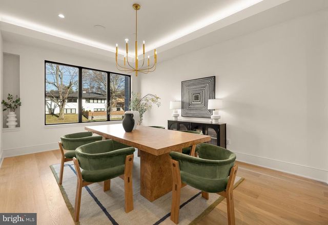 5828 TANGLEWOOD DR, Bethesda, MD 20817