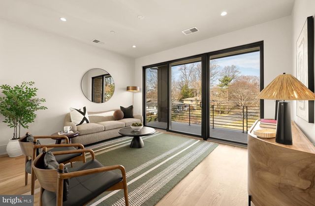 5828 TANGLEWOOD DR, Bethesda, MD 20817