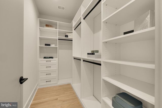 5828 TANGLEWOOD DR, Bethesda, MD 20817