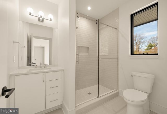 5828 TANGLEWOOD DR, Bethesda, MD 20817